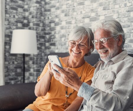 The Positive Impact of Social Media for Residents of Senior Living Communities in Calgary